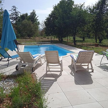 Maison Calme Avec Piscine Entouree De Son Parc Quintenas Экстерьер фото